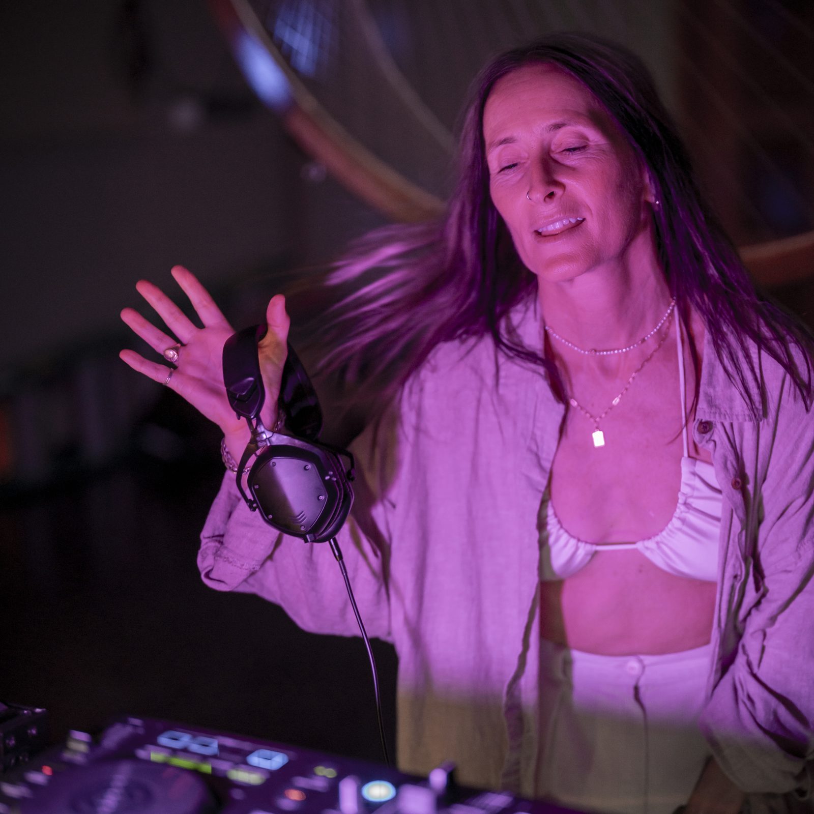 MS.Rockwell — night set